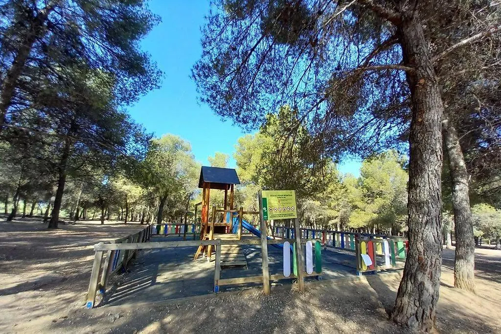 Holiday home Chalet Con Piscina En Entorno Idilico La Zubia  Spain
