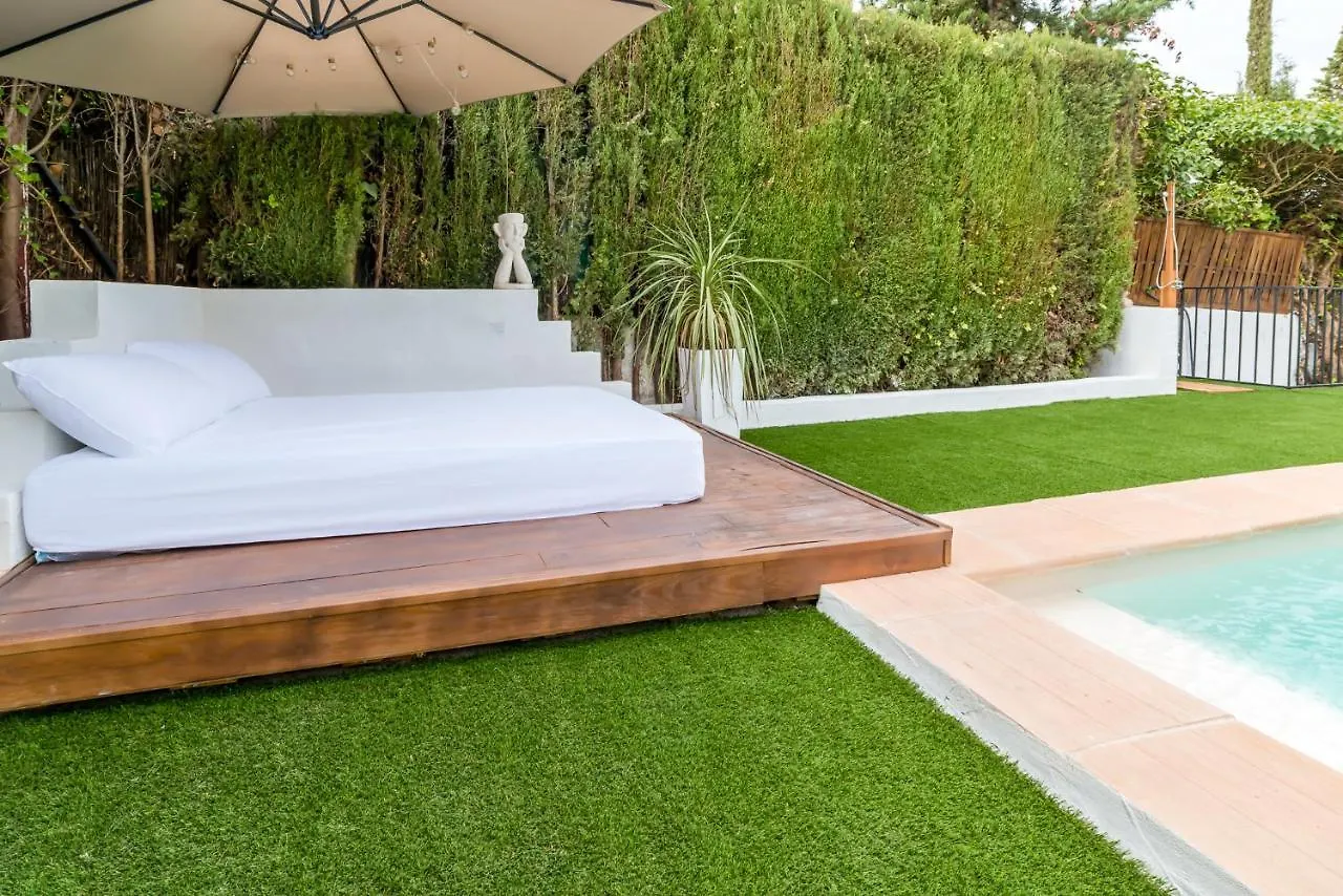 Holiday home Chalet Con Piscina En Entorno Idilico La Zubia